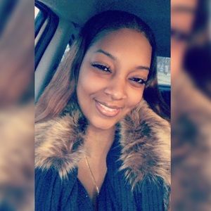 Meet your Posher, Delisa